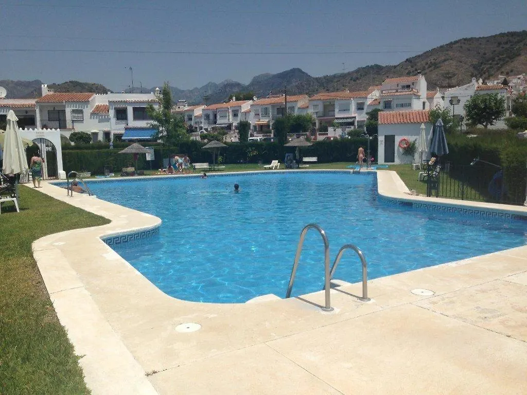 Coqueto Apartamento En Nerja